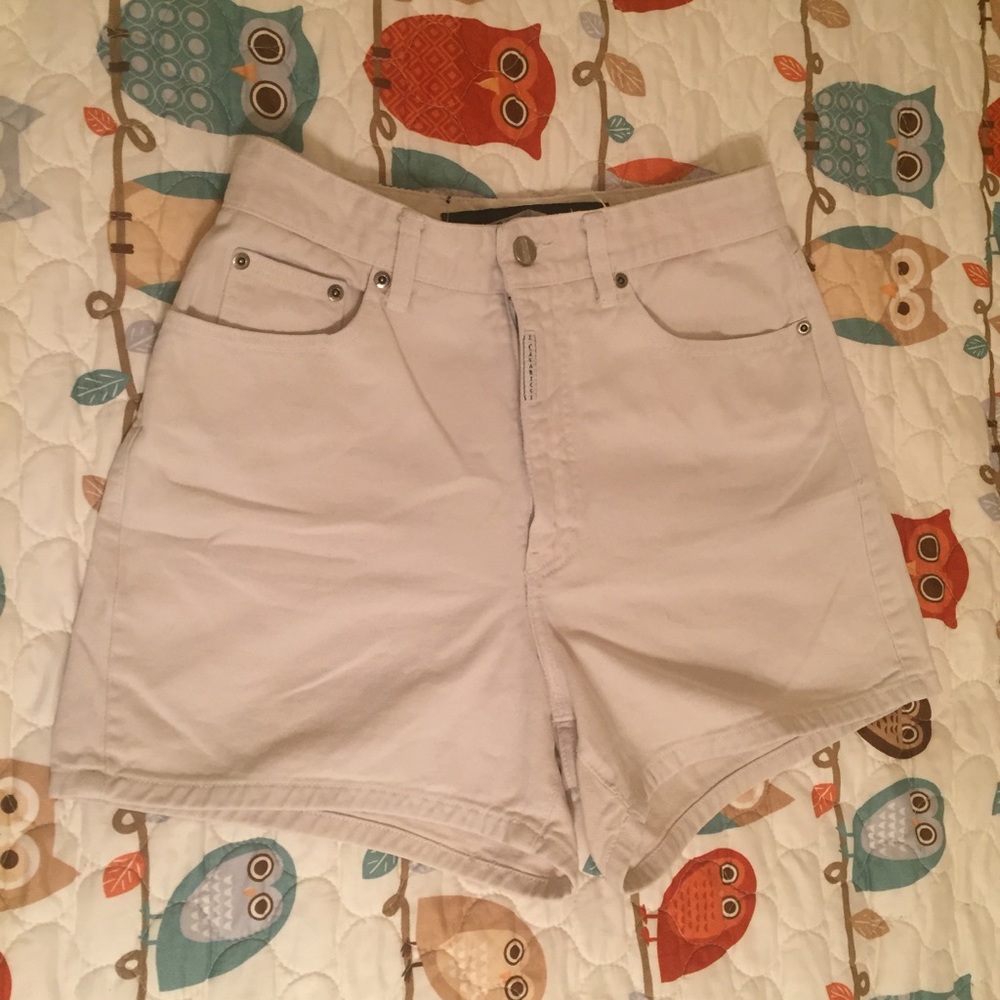 White High-Waisted “Mom Jean”  Z.Cavaricci Shorts